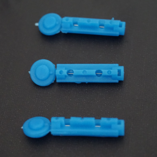 PLASTIC BLOOD LANCTES